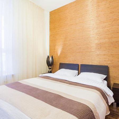 Navit Apartments With Breakfast, Near The Railway Station, The City Center, The Park Kiev Eksteriør billede