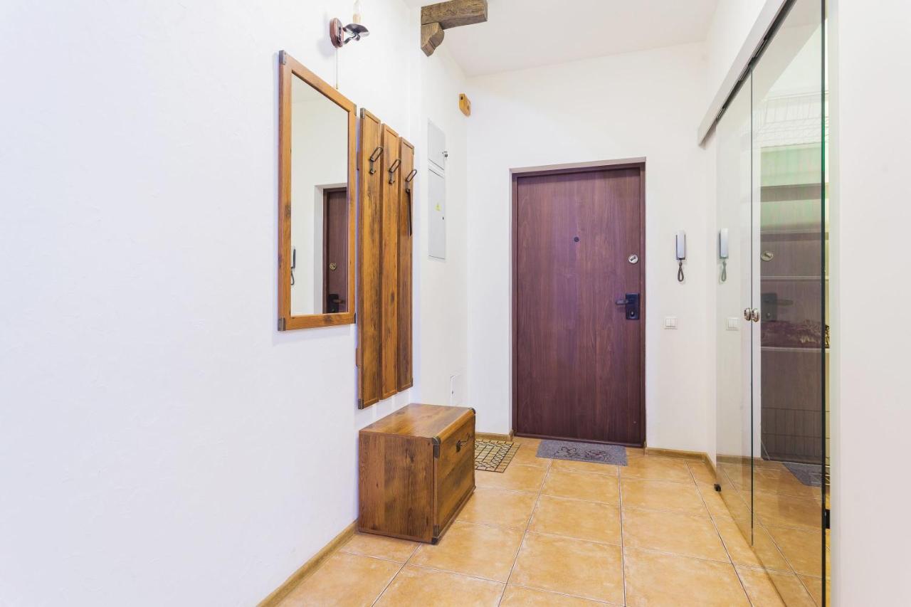 Navit Apartments With Breakfast, Near The Railway Station, The City Center, The Park Kiev Eksteriør billede